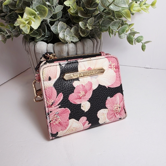 Steve Madden Handbags - Steve Madden Pink Floral Women's Wallet